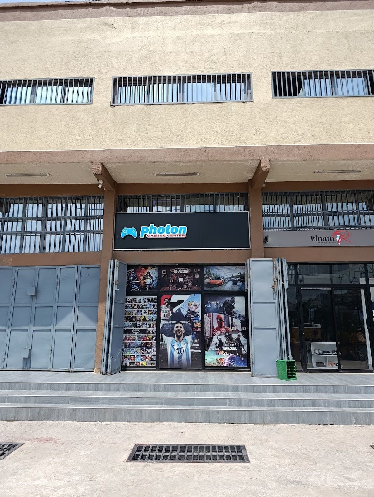PHOTON GAMING CENTER