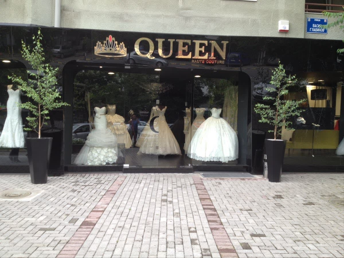 Queen Haute Coture
