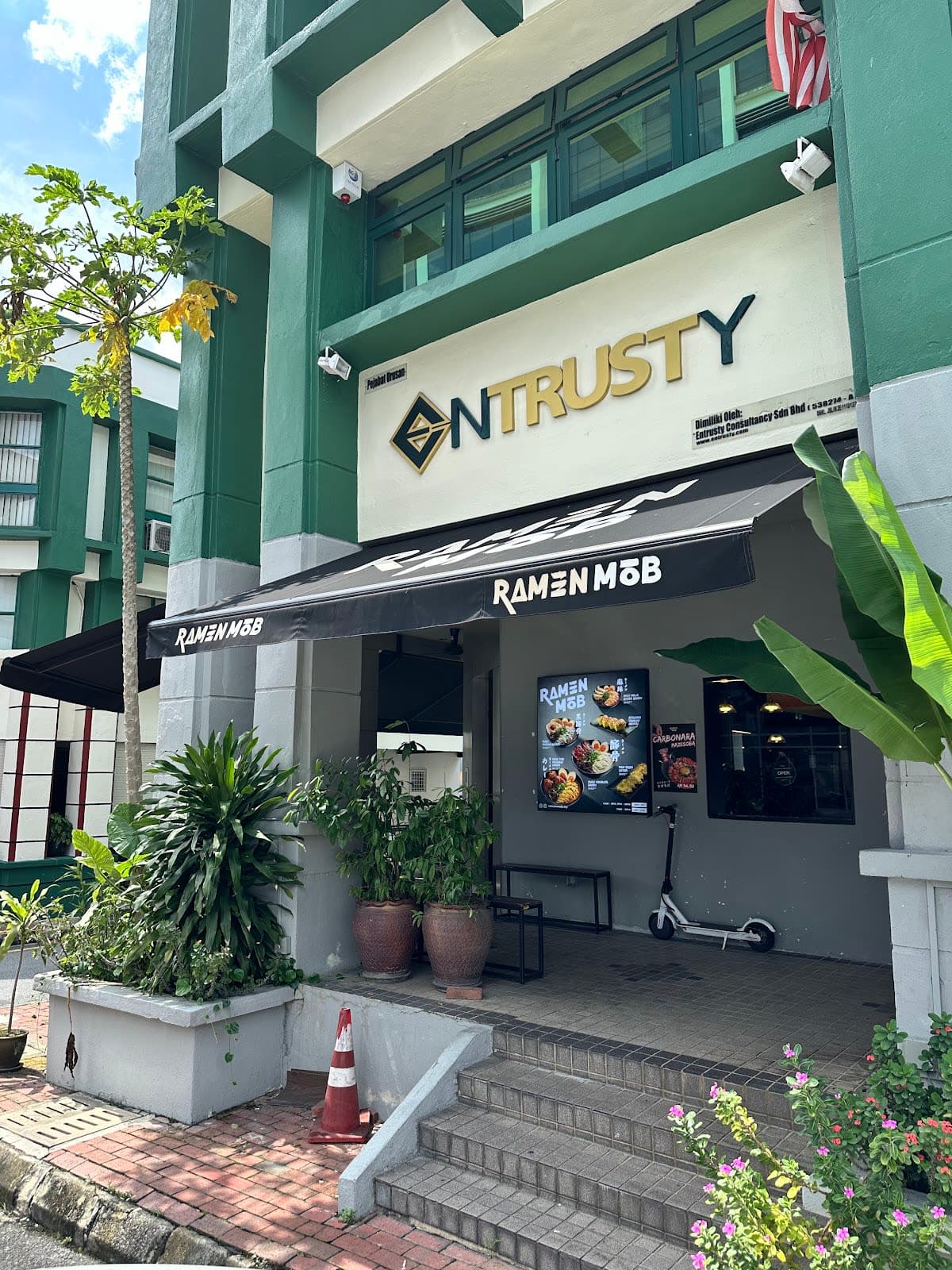 Ramen Mob Taman Desa