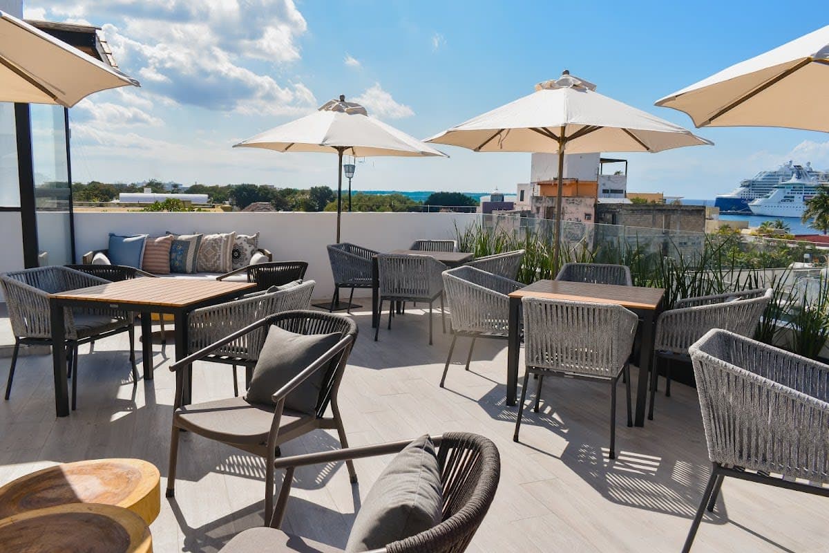 Rooftop 2149 Bar