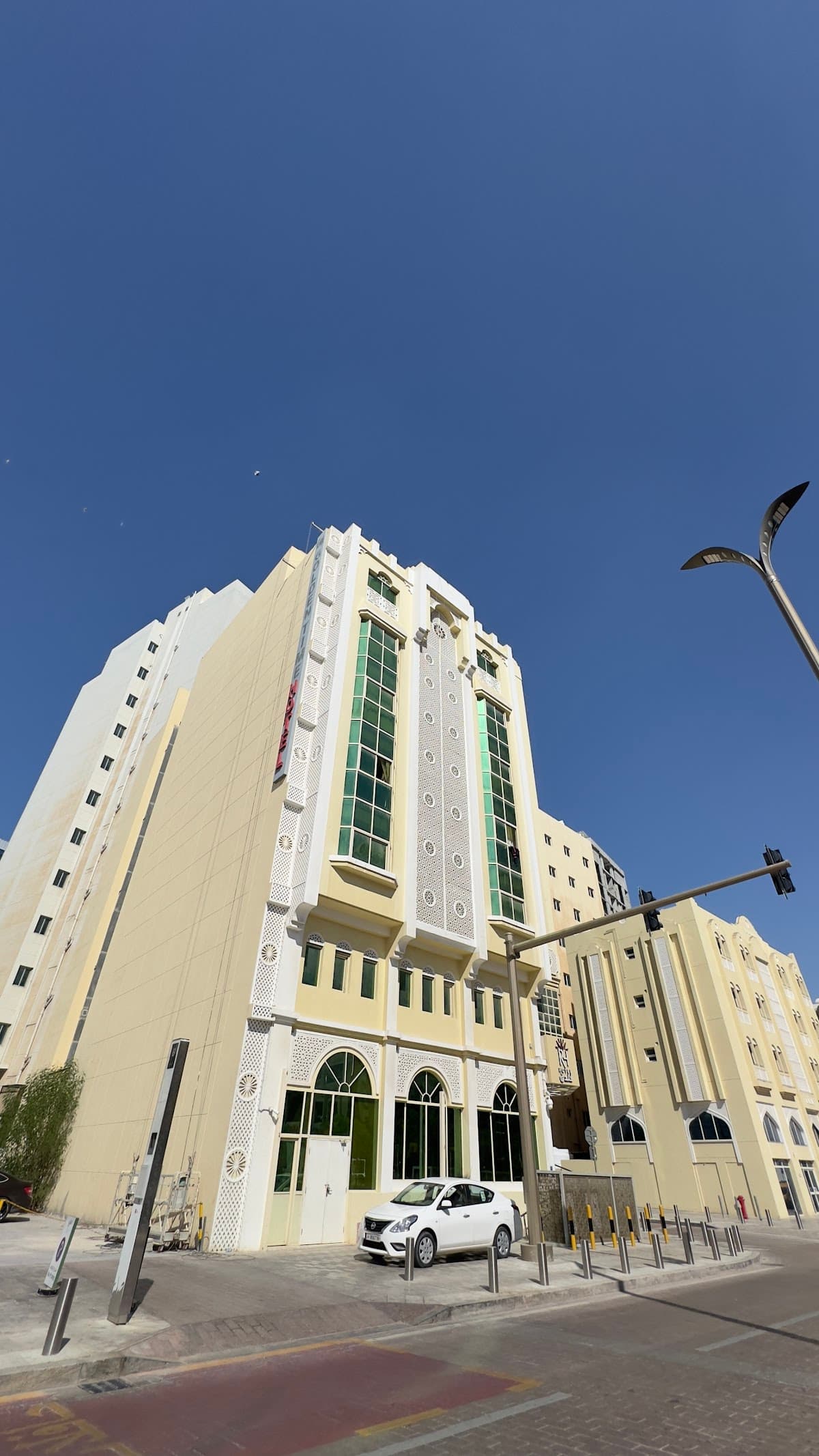 Royal heaven Hotel