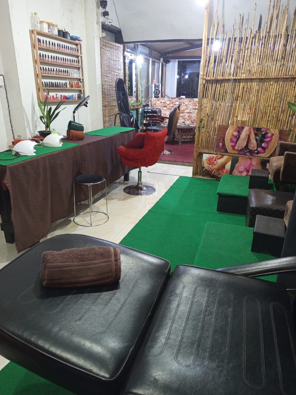 Salon Glamour - Ella
