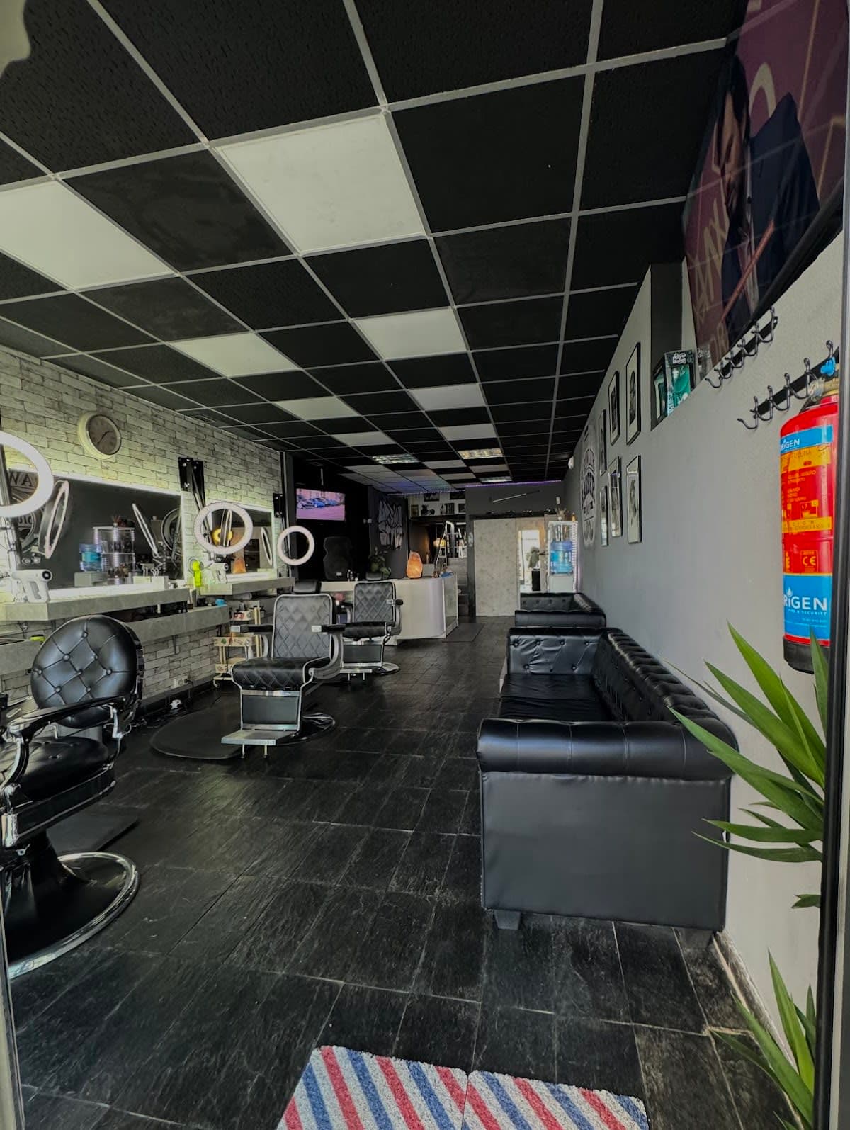 Scrawler Barber Shop