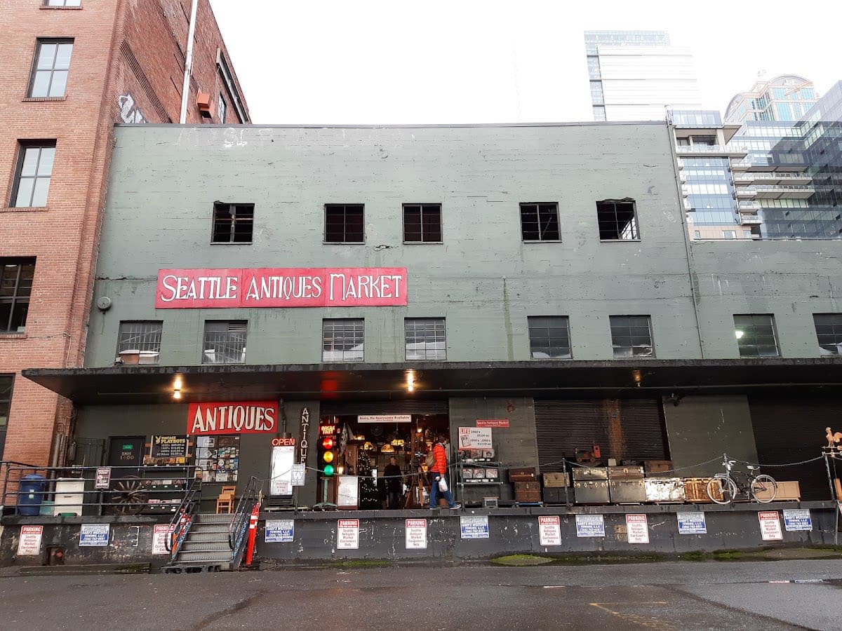 Seattle Antiques Market