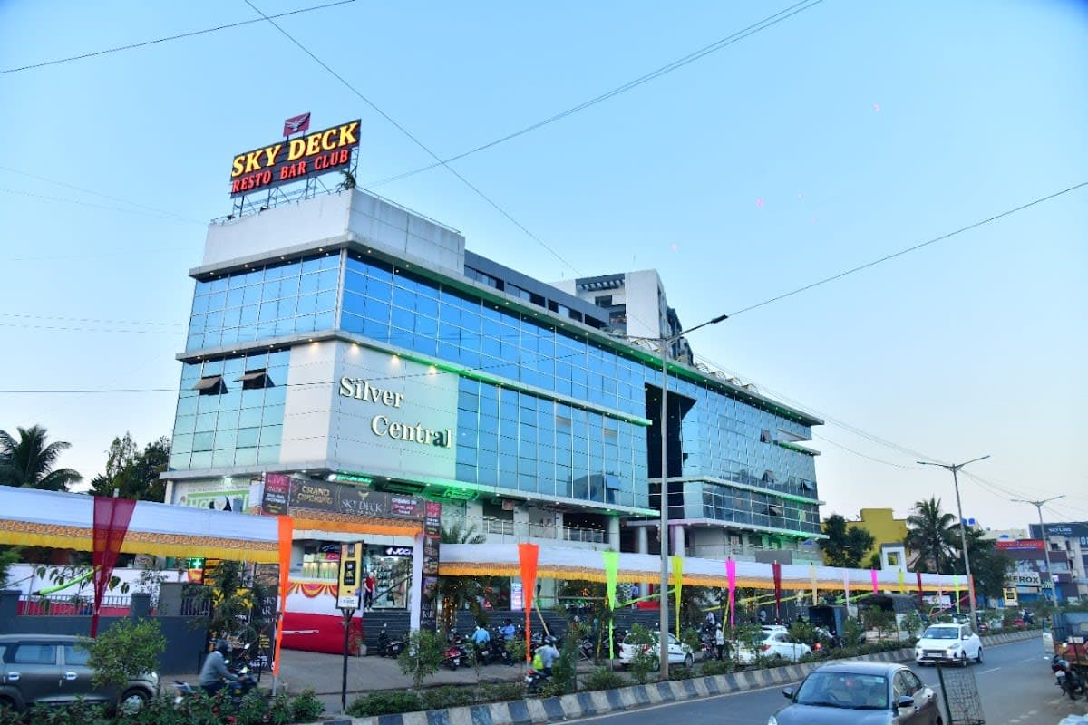 SkyDeck Rooftop Restaurant