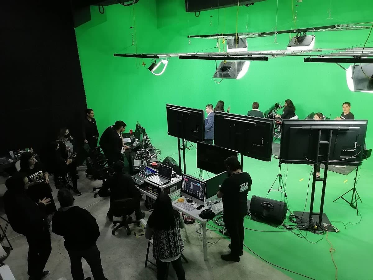 STAGE1 Casa Productora