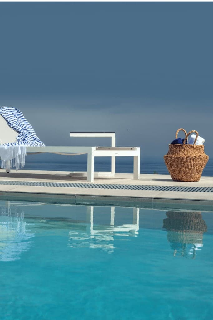 ST.JOHN DELUXE SUITES