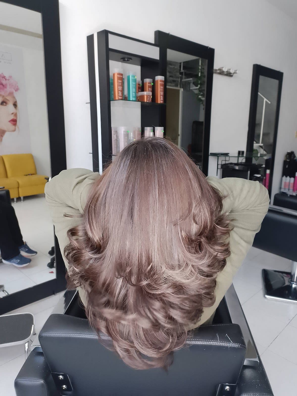 Stylos Hair & Beauty Salón