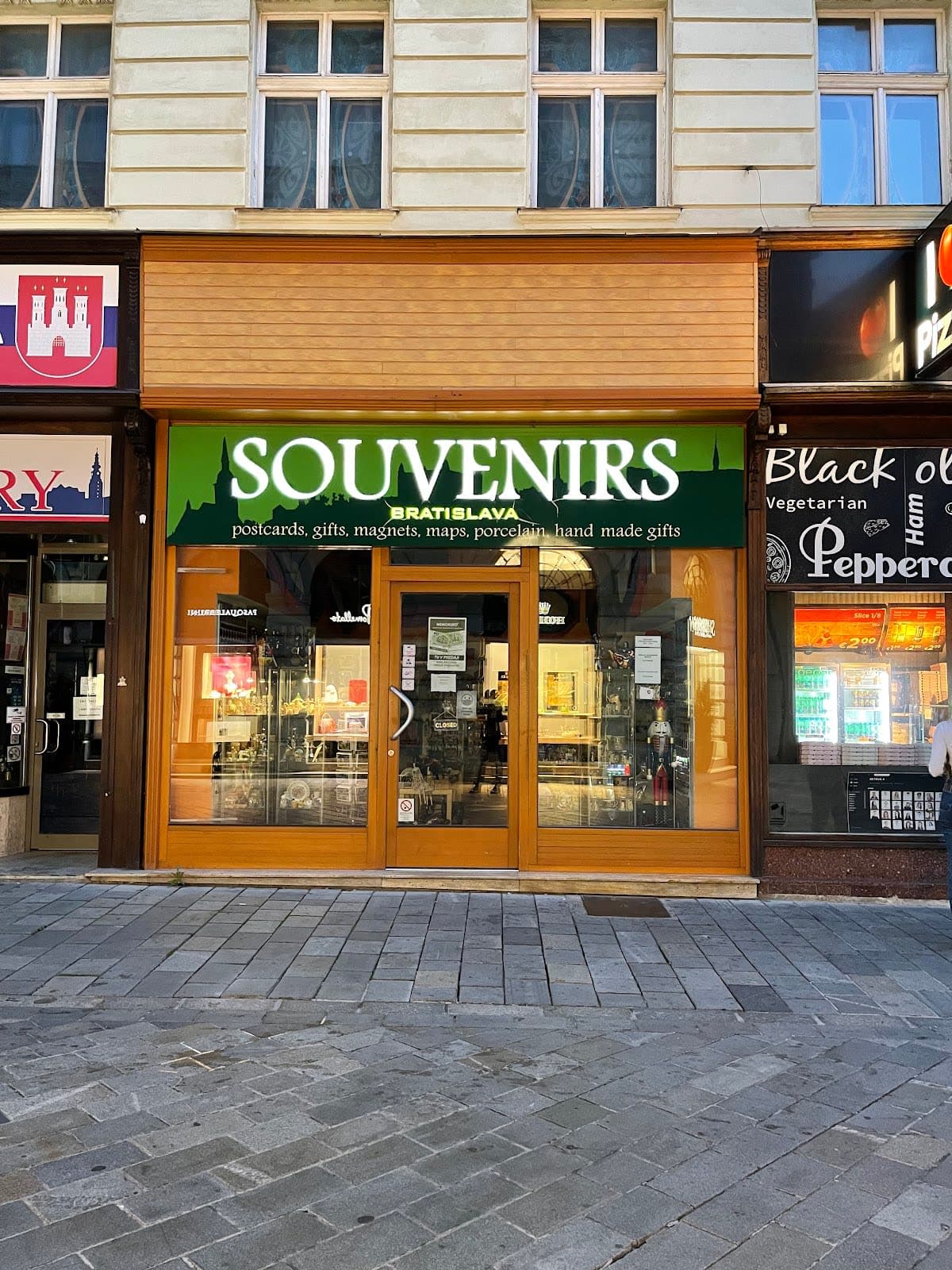 SUVENÍRY Bratislava