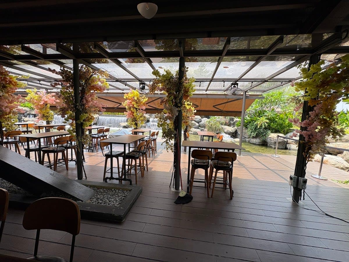 TAP ROOM KL