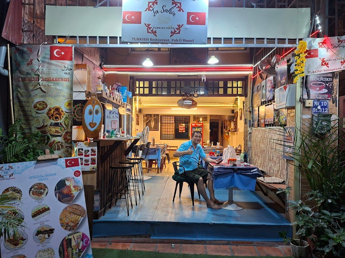 TaSahin Hostel & Restaurant -តាសាហ៊ីន