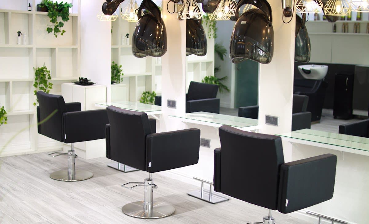 TAUPE Salon