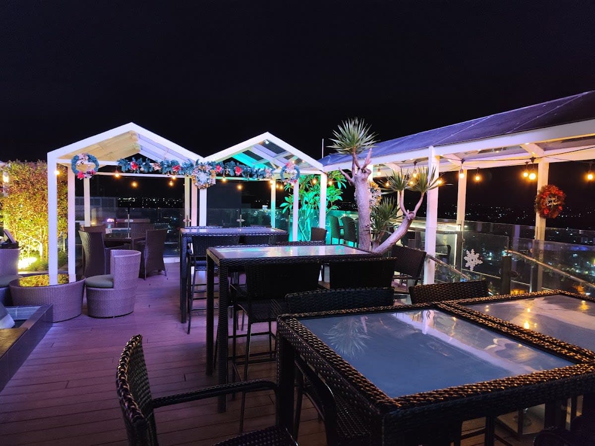 The Clouds Bar