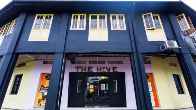 The Hive Singapore Hostel