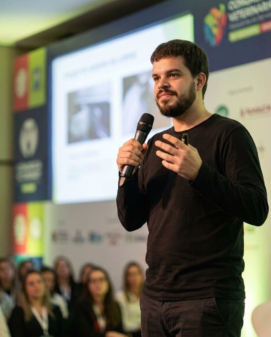 Thiago Groomer