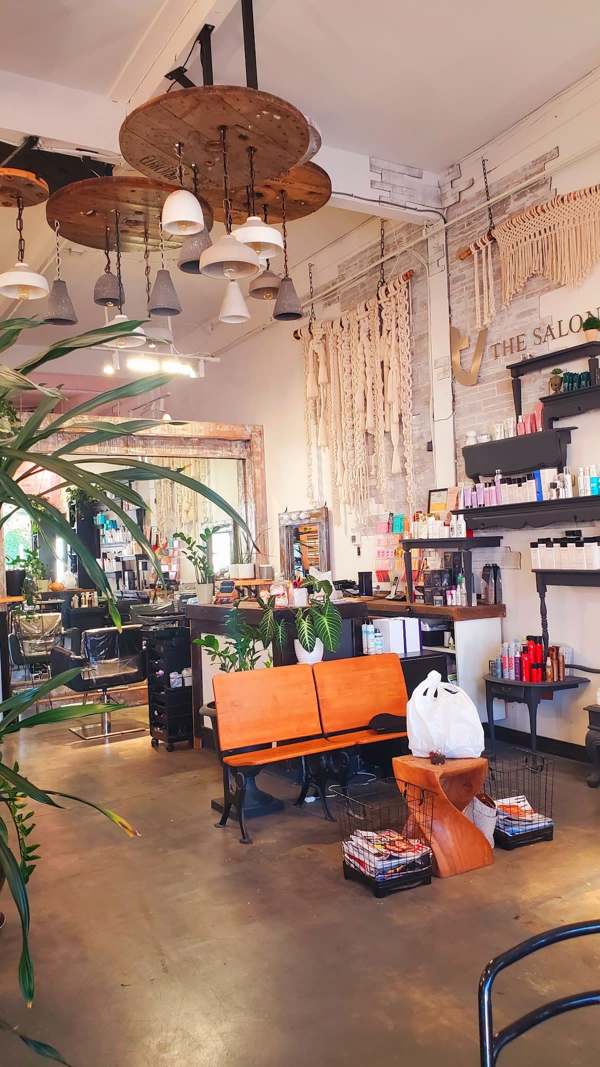TravisVu The Salon