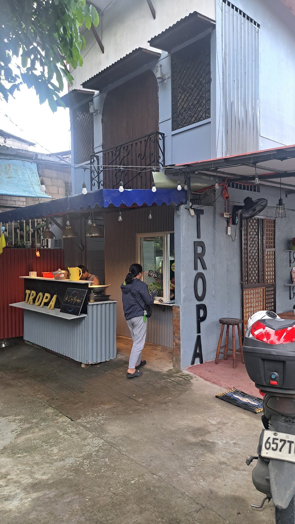 TROPA food Avenue