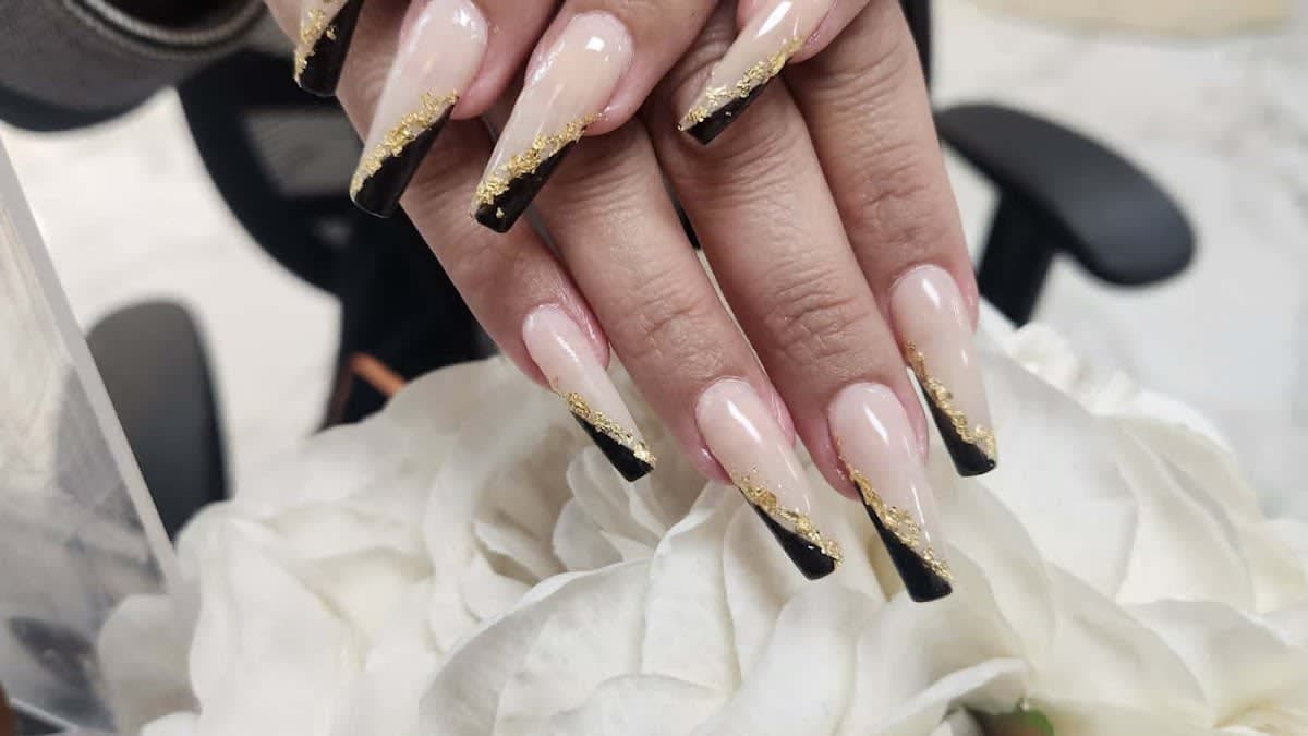 True Bella Nails Spa