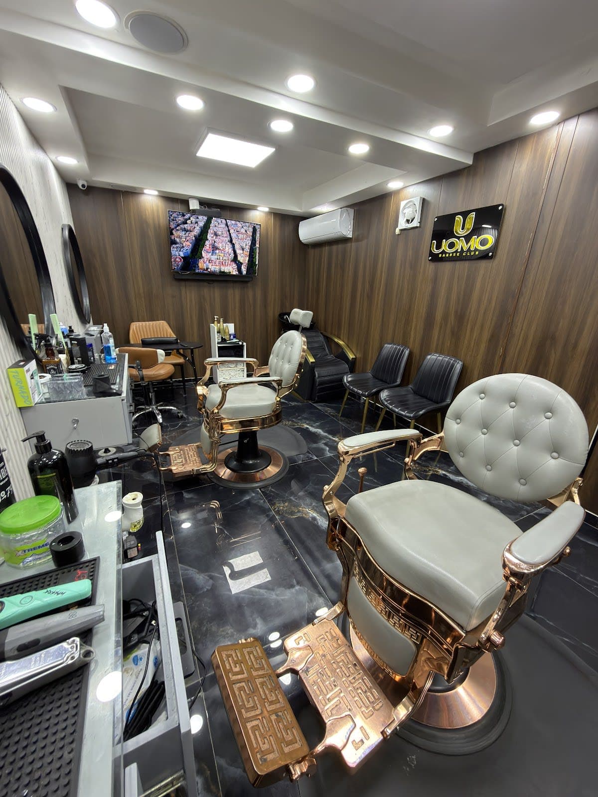 Uomo Barber Club