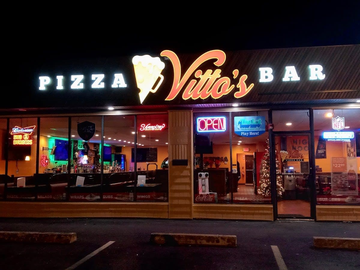 Vittos Pizza and Bar