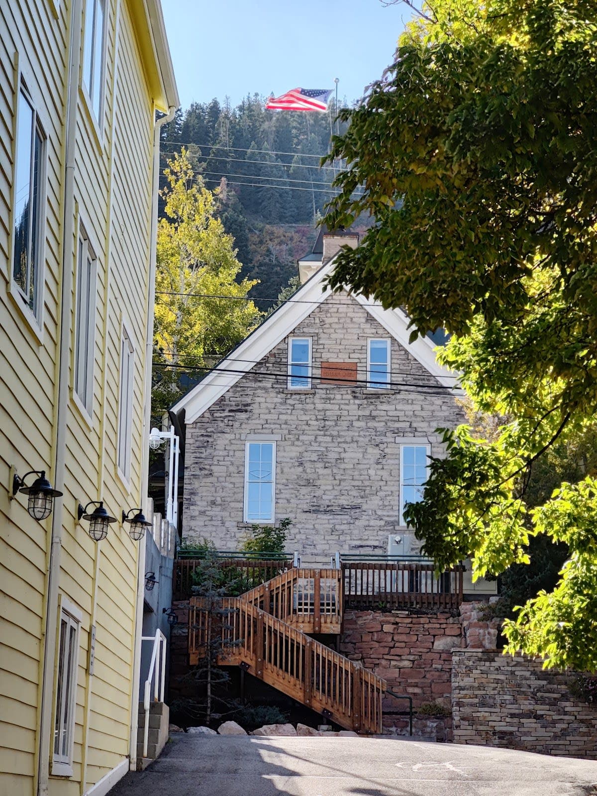 Washington School House Hotel