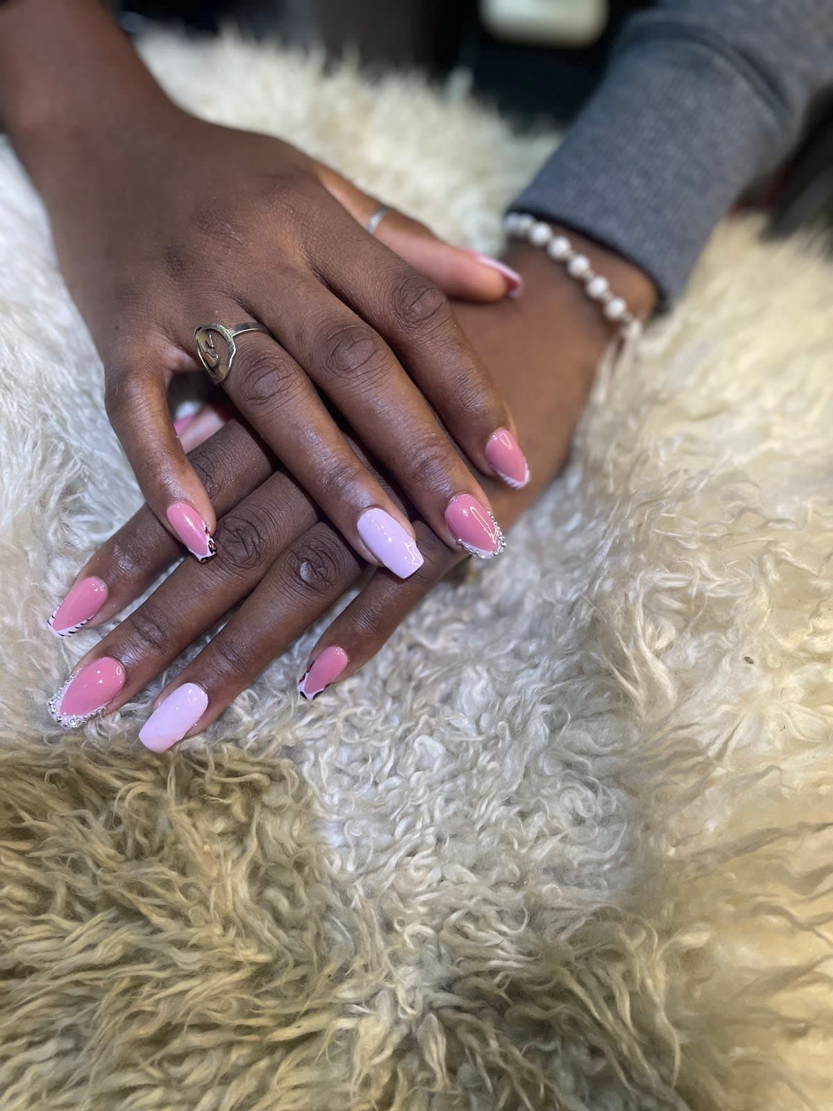 Wil Cutz Barber and Nail Lounge