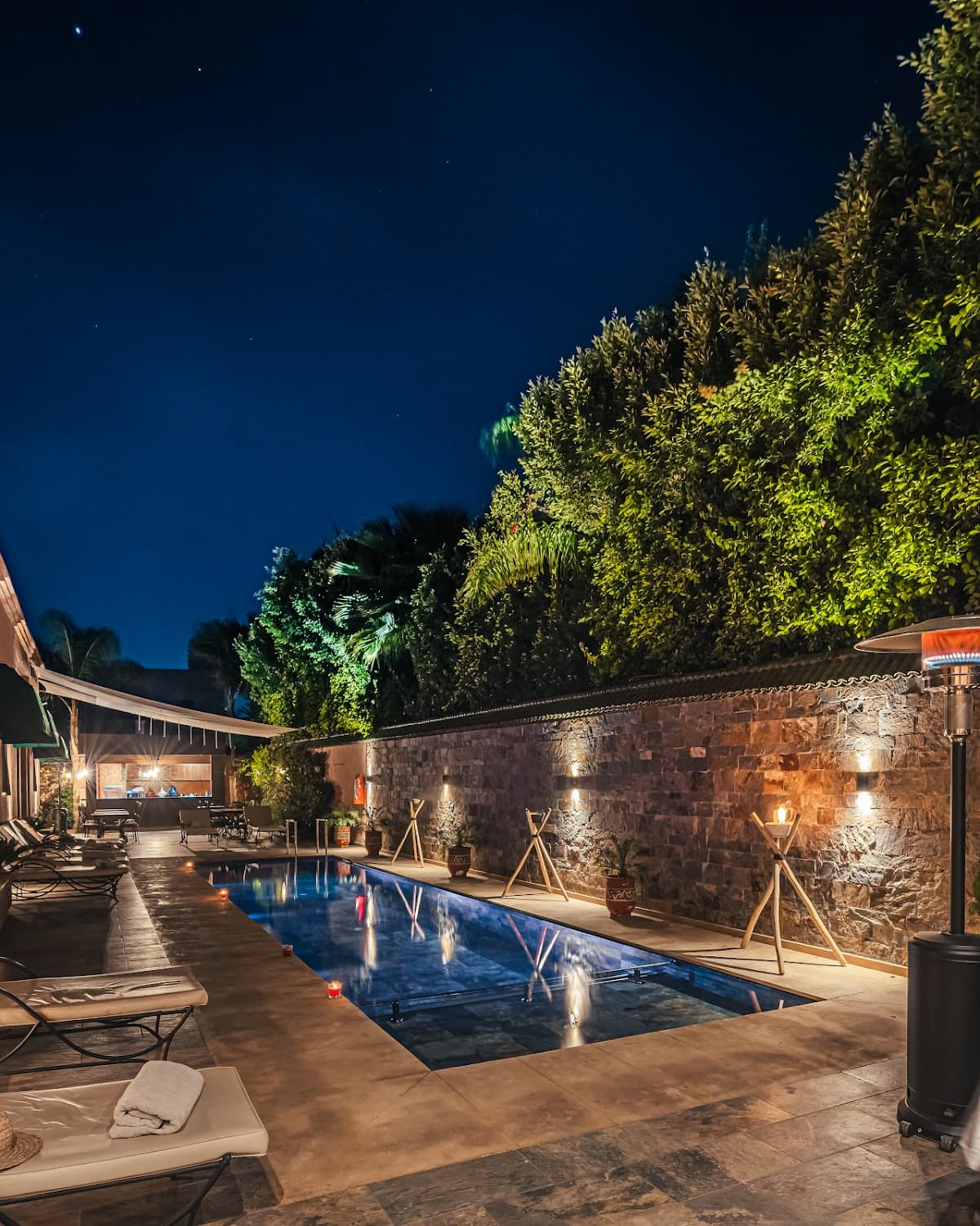 yanis guest house