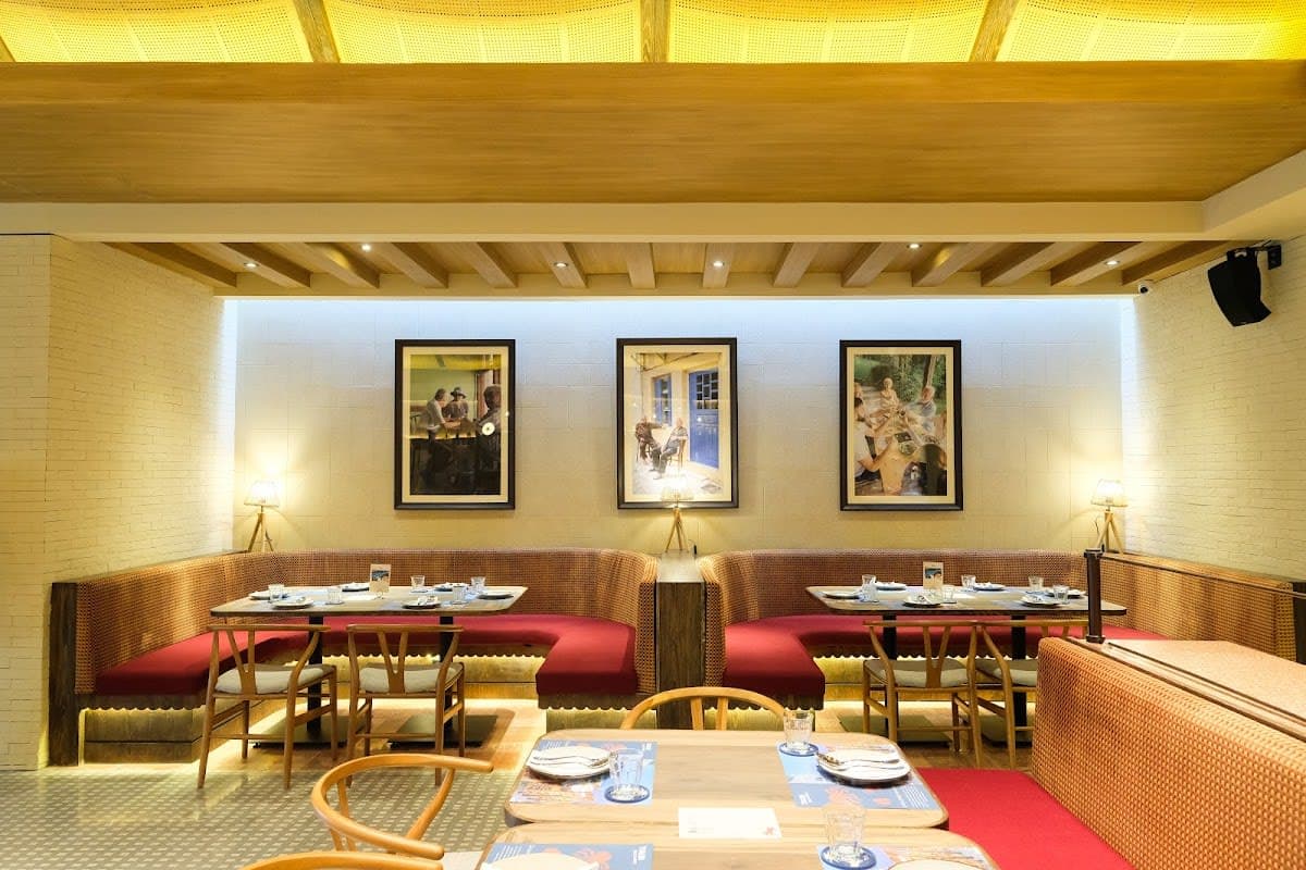 Yialos Grill & Souvlaki Senopati