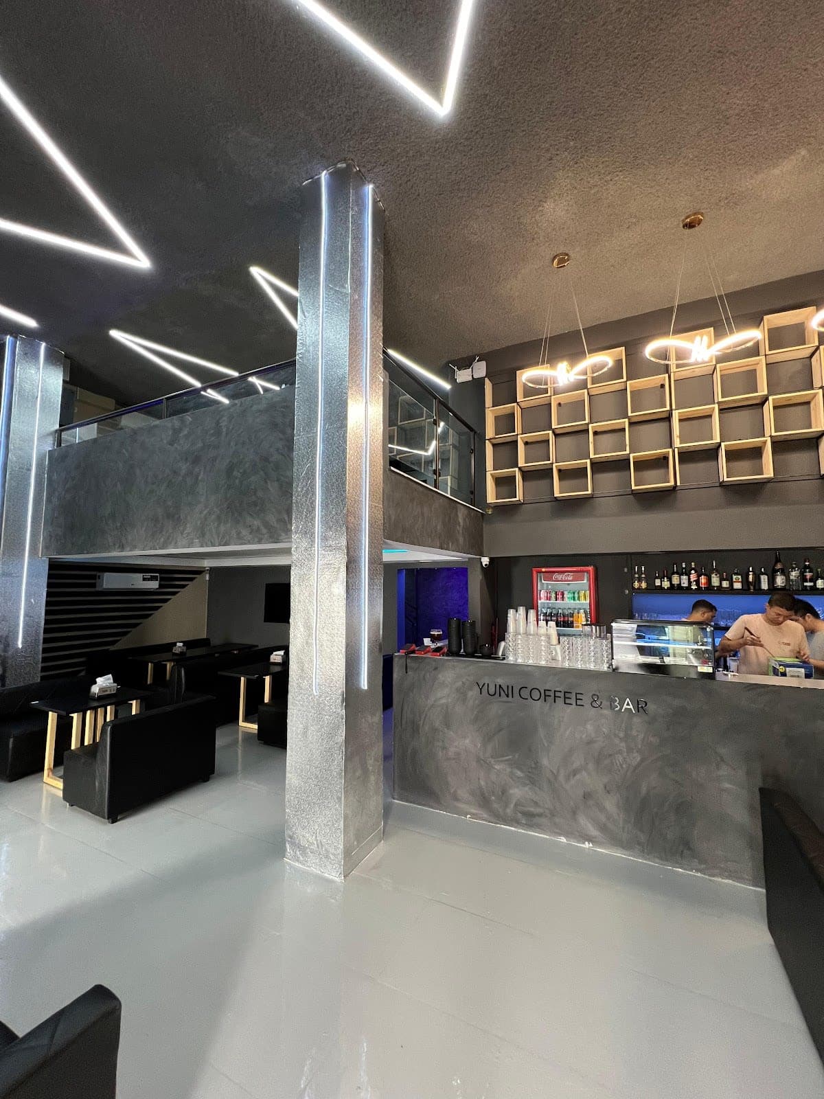 Yuni karaokê & Bar