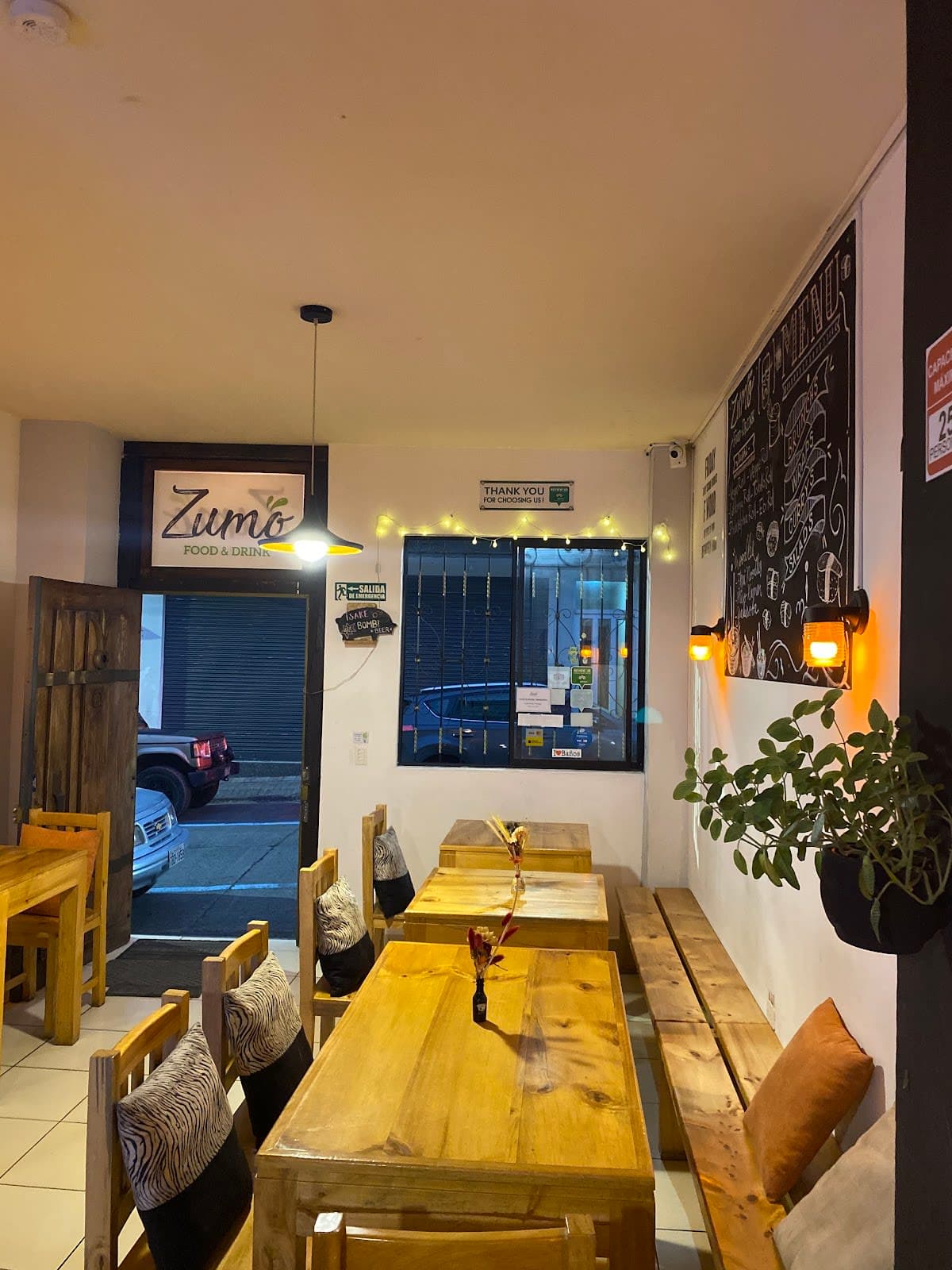 Zumo Food & Drink Restaurant