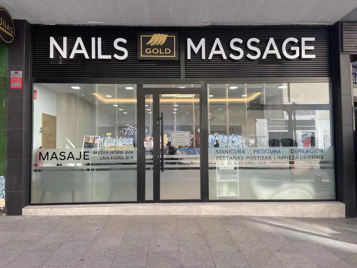 Extensión de uñas de gel