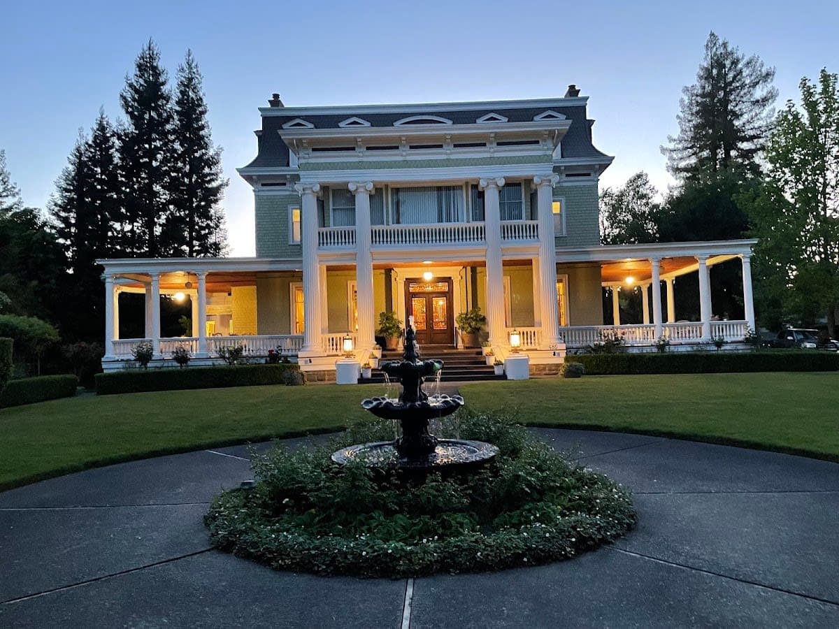 Churchill Manor