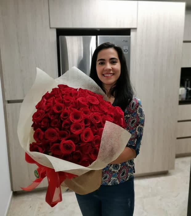 Canasta De Lujo con Rosas y Lirios