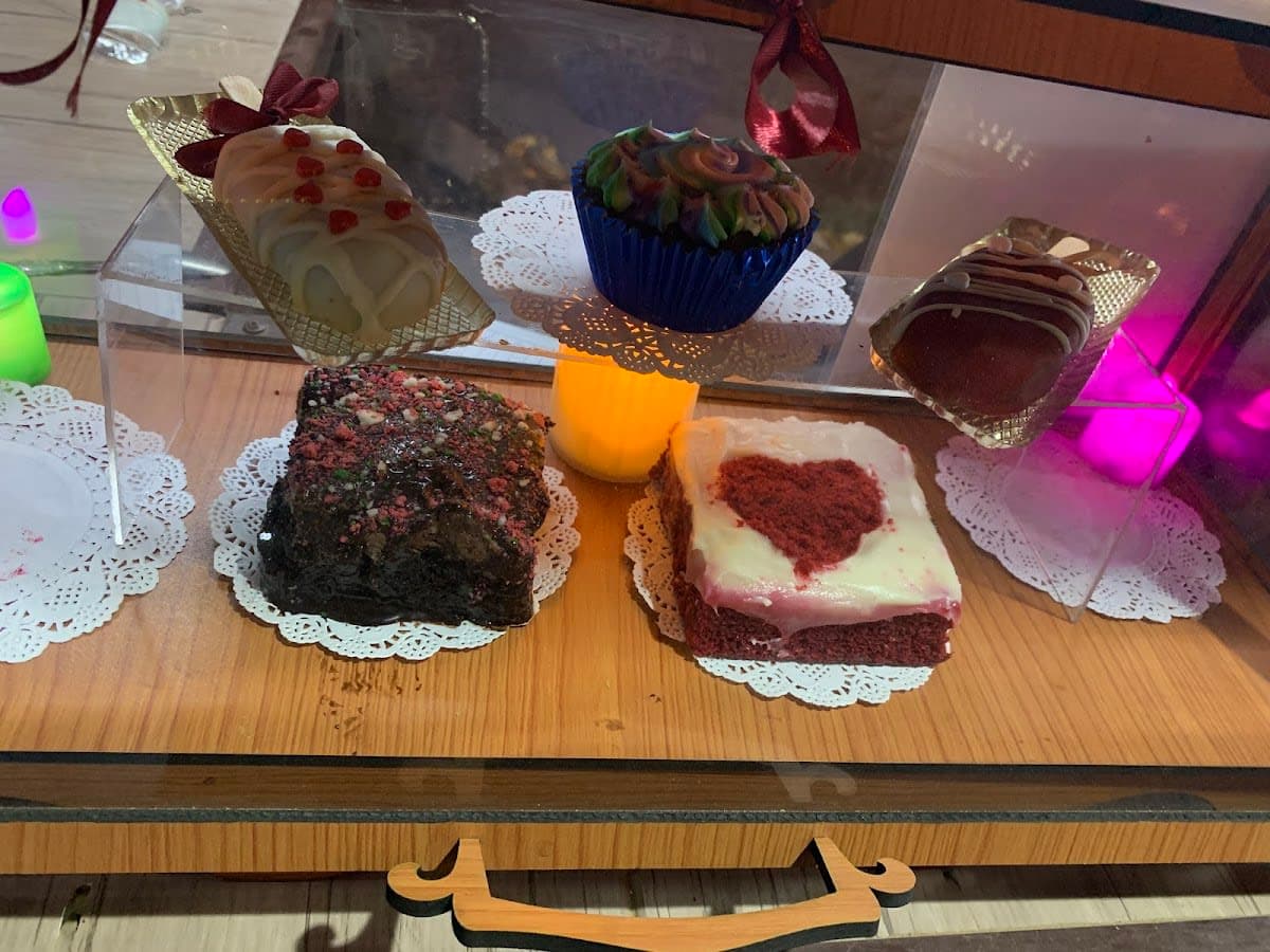 Custom Cake Design
