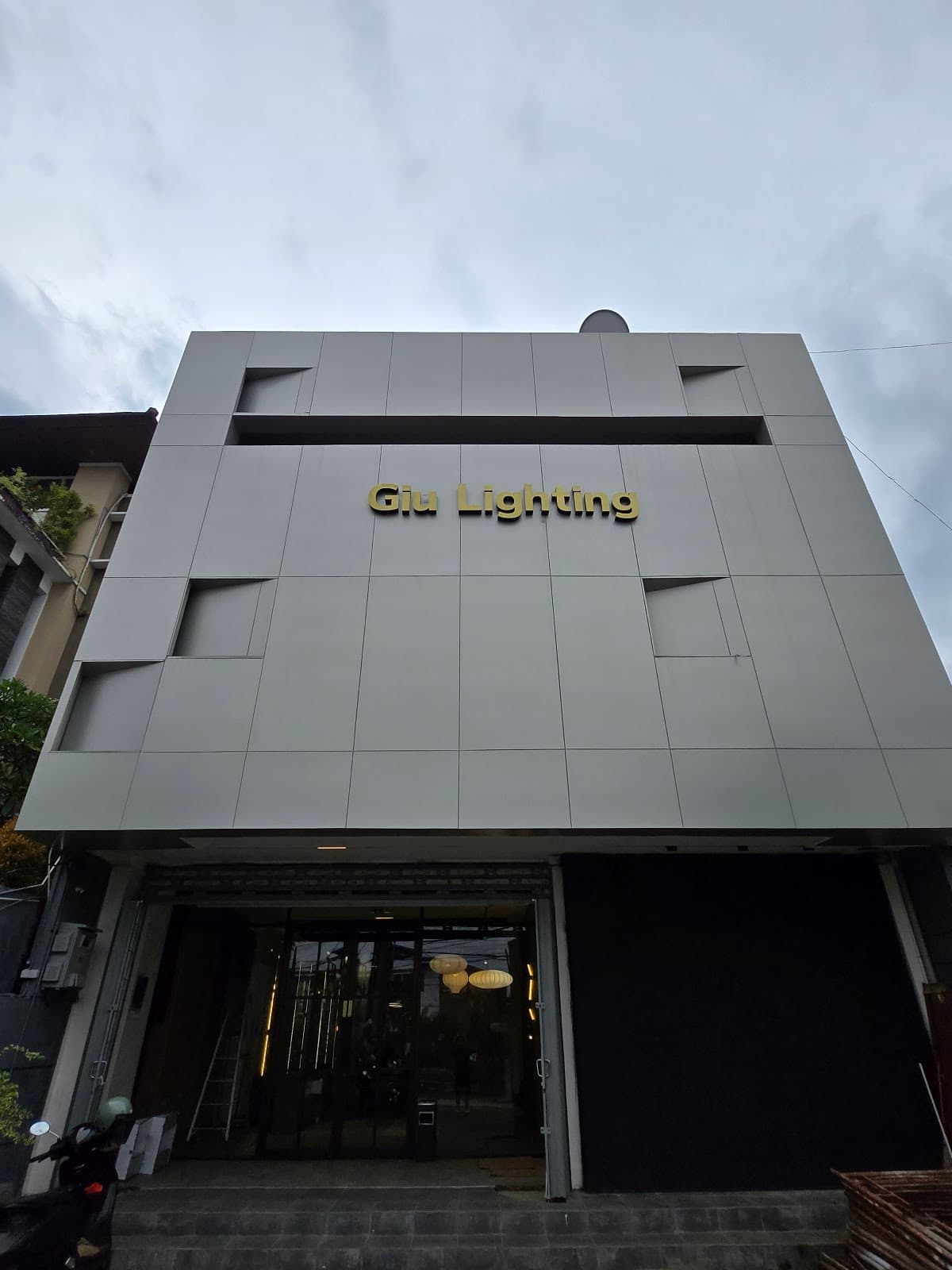 Pengadaan Lampu Dekoratif
